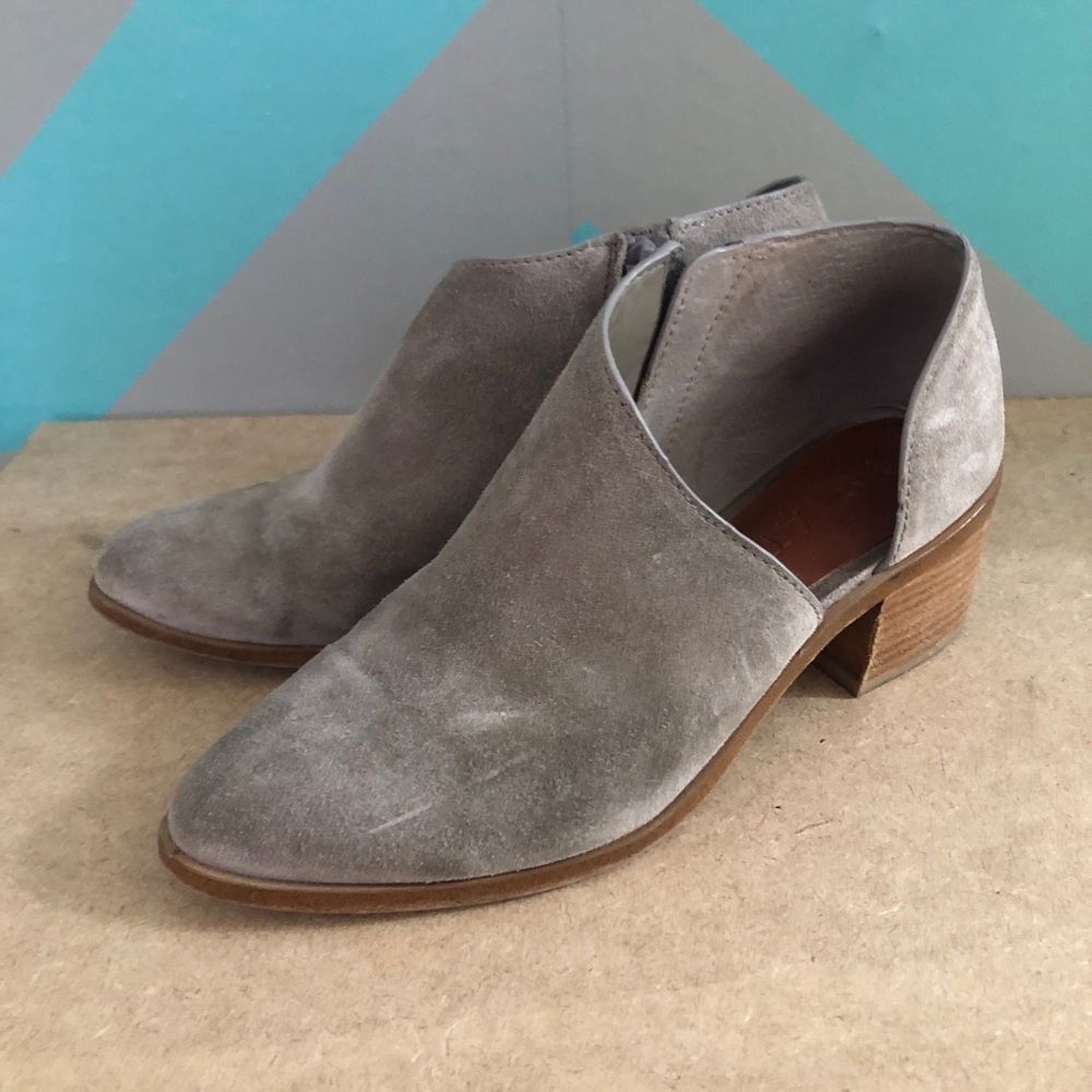 1.STATE Isak Suede Booties Women 6.5 Gray Side Cutout Block Heel Ankle Boots